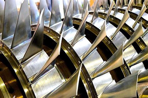 Titanium Aluminides: Quel alliage métallique révolutionnaire pour les applications aéronautiques à haute température!